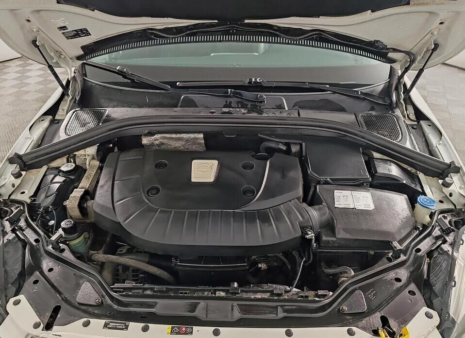Volvo XC60, I Рестайлинг 2.4d AT (215 л.с.) 4WD