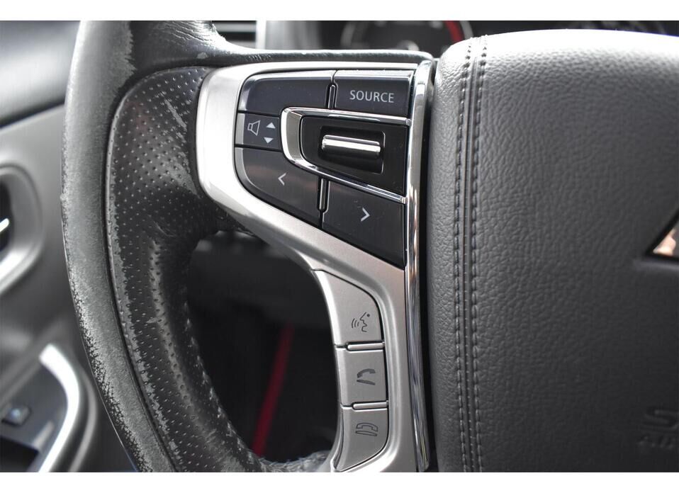 Mitsubishi L200 2.4d AT (154 л.с.) 4WD