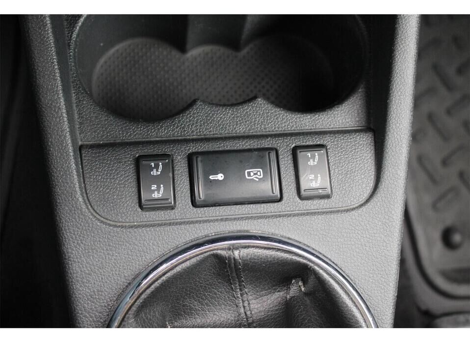 Skoda Fabia, II 1.4 MT (86 л.с.)