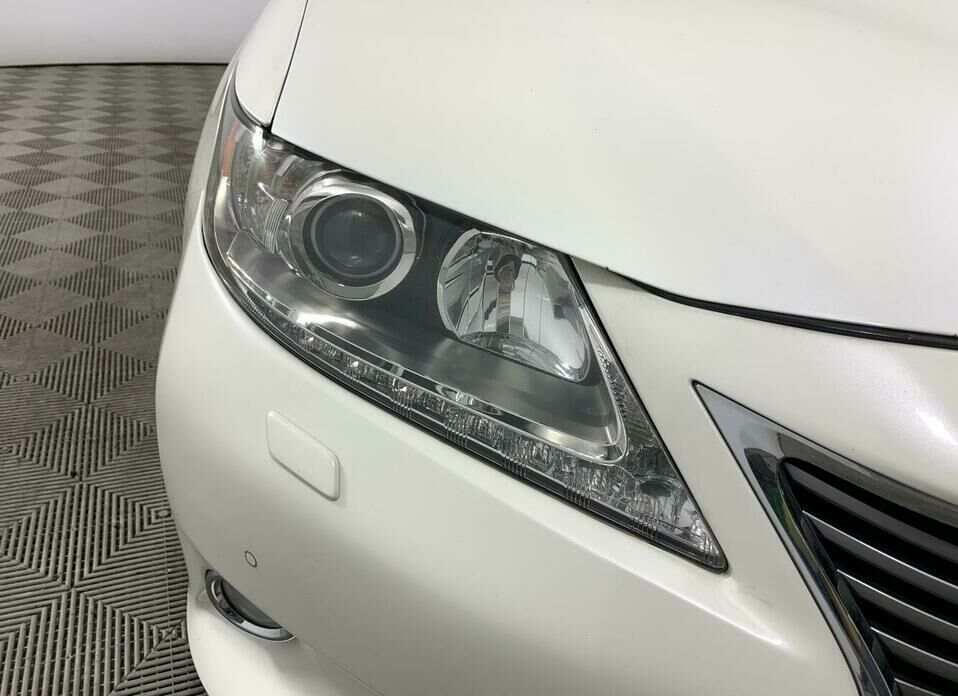 Lexus ES 250 2.5 AT (184 л.с.)