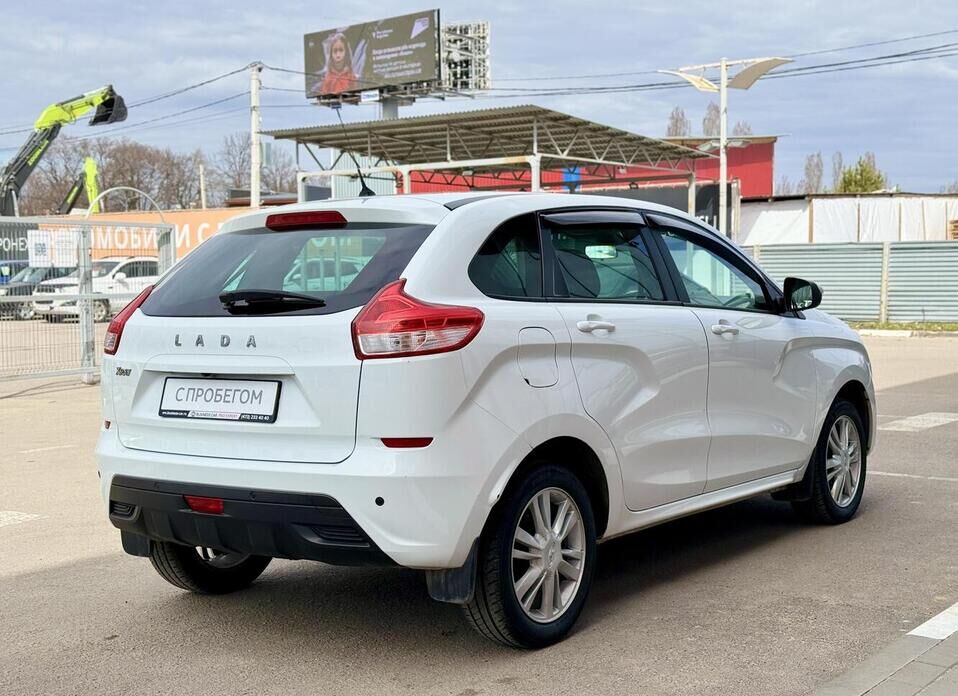 LADA (ВАЗ) XRAY, I 1.6 MT (110 л.с.)