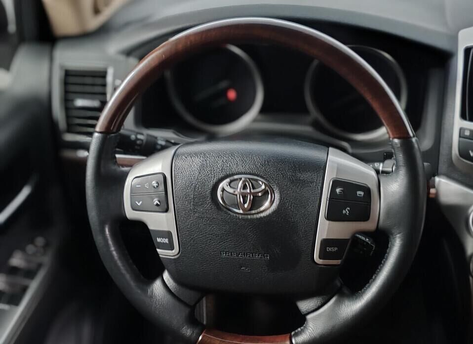 Toyota Land Cruiser, 200 Series Рестайлинг 1 4.5d AT (235 л.с.) 4WD