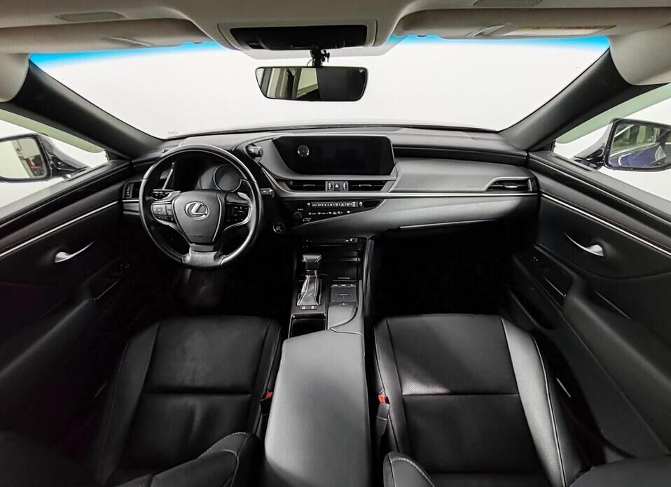 Lexus ES 250 2.5 AT (200 л.с.)