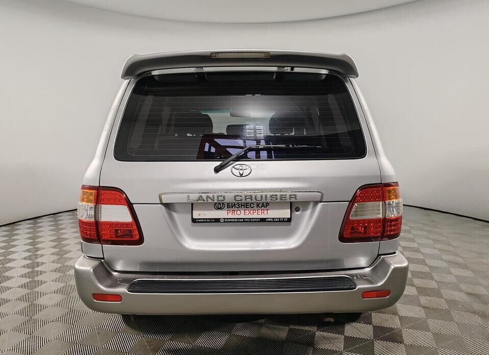 Toyota Land Cruiser, 100 Series Рестайлинг 2 4.2d MT (204 л.с.) 4WD