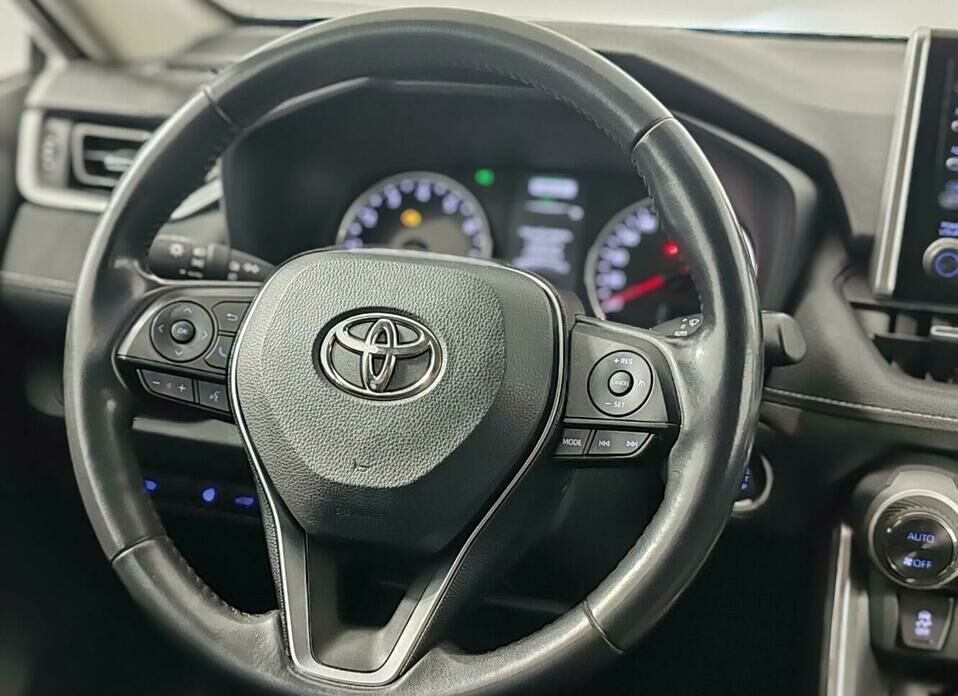 Toyota RAV4 2.0 CVT (149 л.с.)
