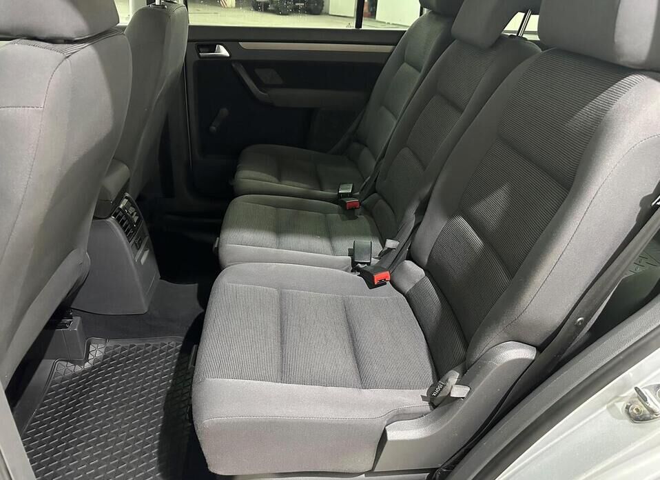 Volkswagen Touran, I Рестайлинг 1.6 MT (102 л.с.)