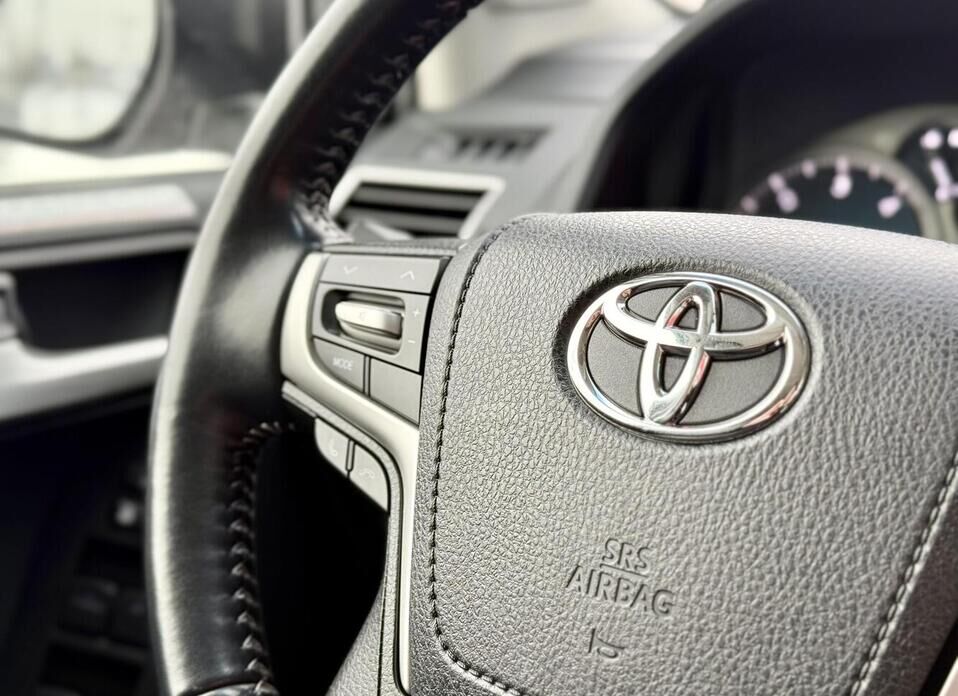 Toyota Land Cruiser Prado, 150 Series Рестайлинг 2 2.8d AT (204 л.с.) 4WD