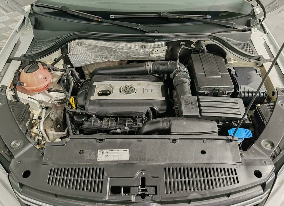 Volkswagen Tiguan 2.0 AT (170 л.с.) 4WD