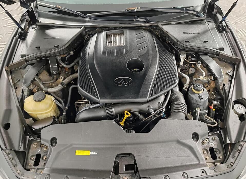 Infiniti Q50, I 2.0 AT (211 л.с.)