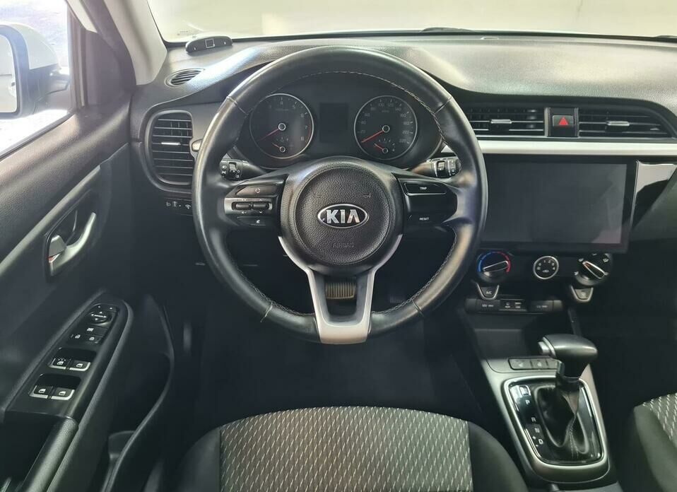 Kia Rio 1.6 AT (123 л.с.)