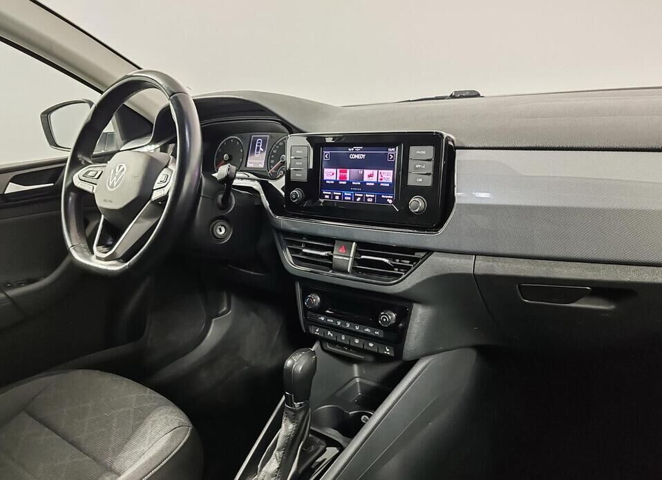 Volkswagen Polo, VI 1.4 AMT (125 л.с.)