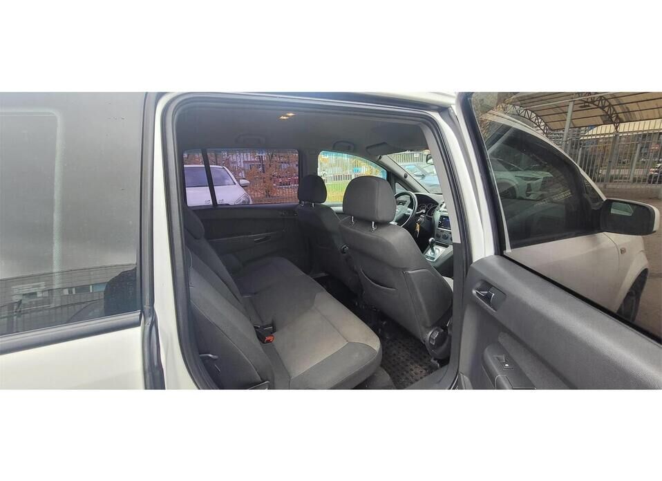 Opel Zafira, B Рестайлинг 1.8 AMT (140 л.с.)