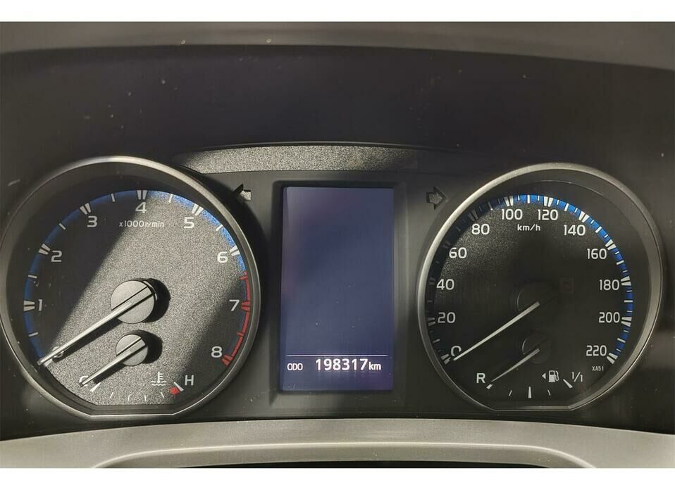 Toyota RAV4 2.5 AT (180 л.с.) 4WD