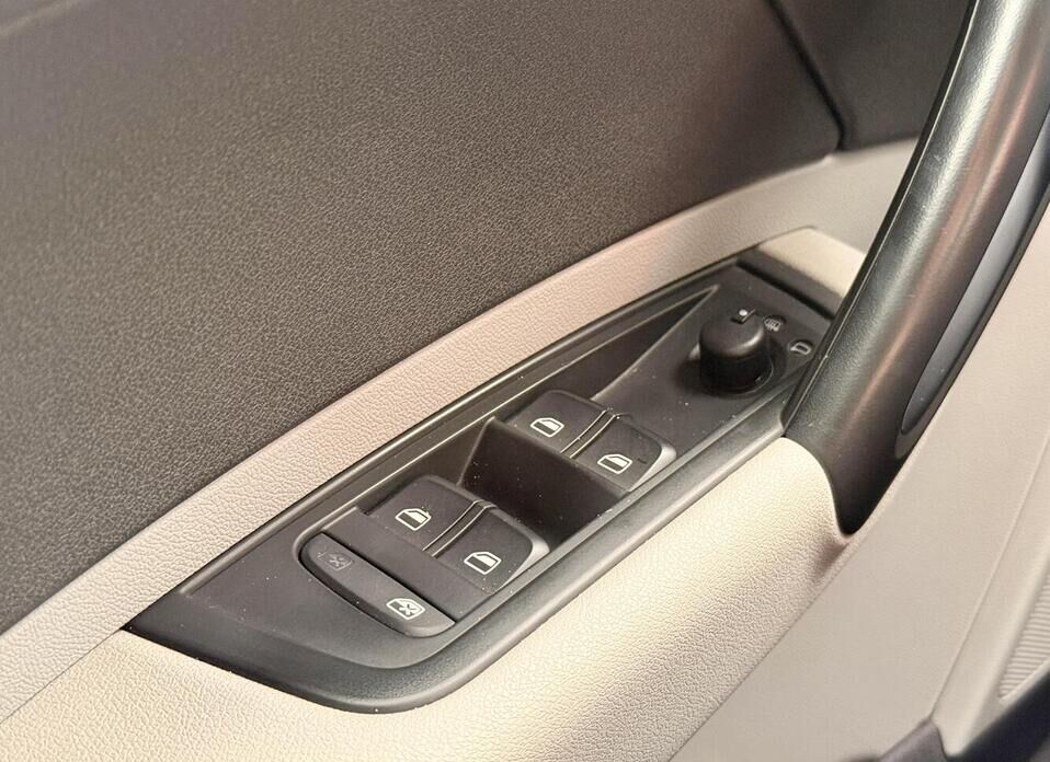 Audi A1, I (8X) 1.4 AMT (122 л.с.)