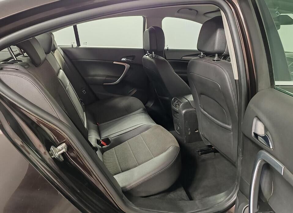 Opel Insignia, I 1.6 MT (180 л.с.)
