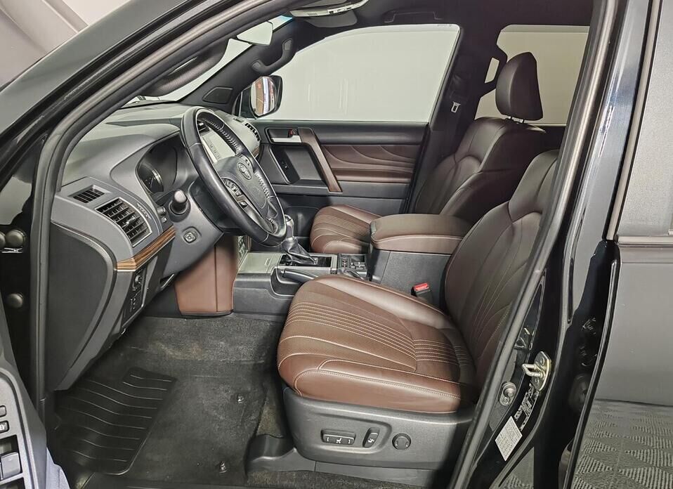 Toyota Land Cruiser Prado, 150 Series Рестайлинг 3 4.0 AT (249 л.с.) 4WD
