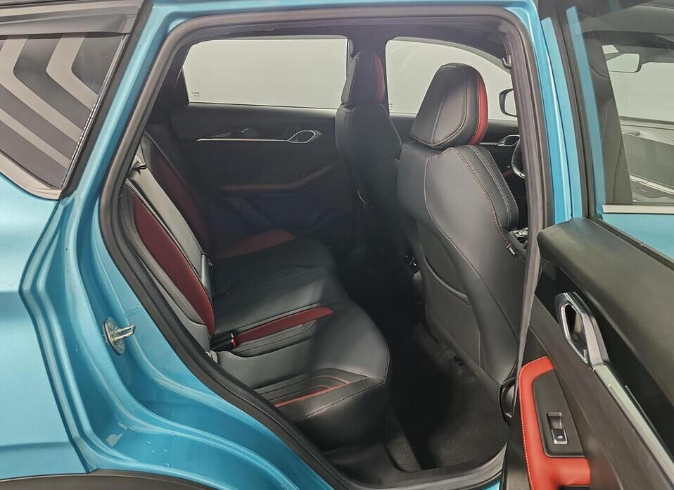 Geely Coolray, I Рестайлинг 1.5 AMT (147 л.с.)