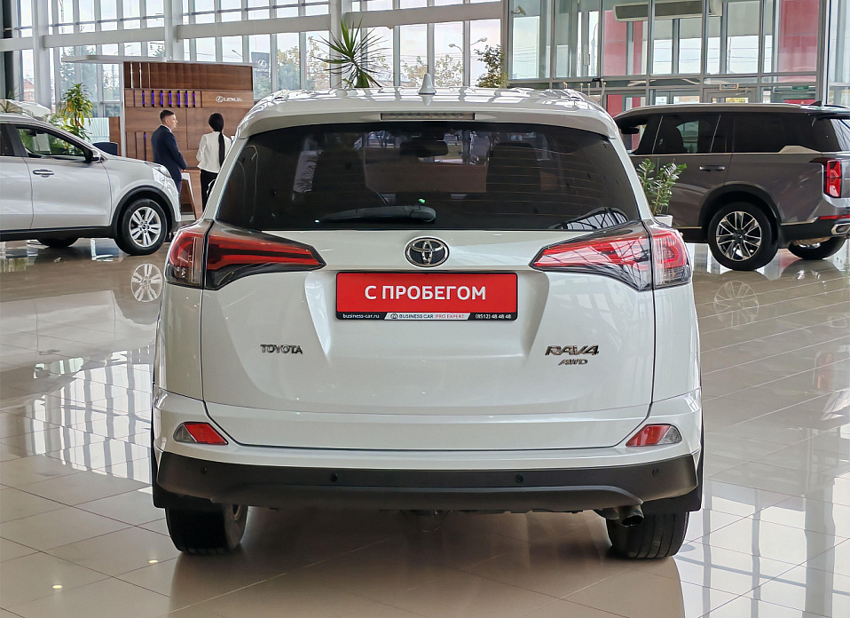 Toyota RAV4, IV (XA40) Рестайлинг 2.0 CVT (146 л.с.) 4WD