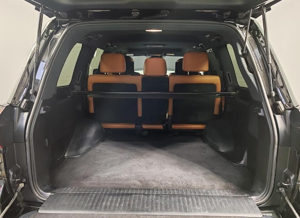 Lexus LX, III Рестайлинг 2 570 5.7 AT (367 л.с.) 4WD