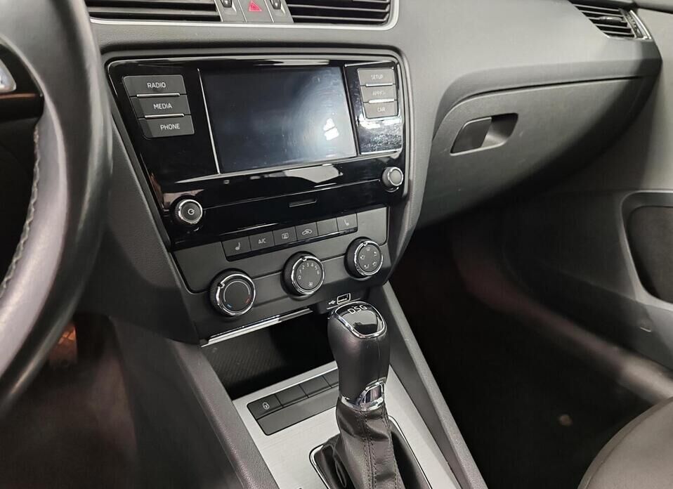 Skoda Octavia, III (A7) Рестайлинг 1.4 AMT (150 л.с.)