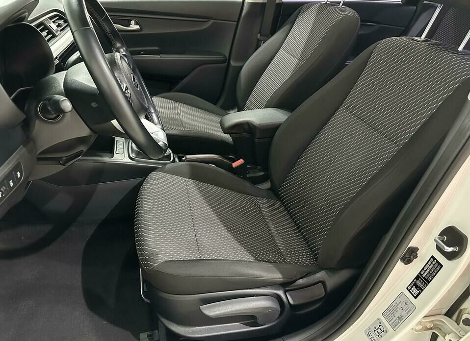 Kia Rio 1.6 MT (123 л.с.)