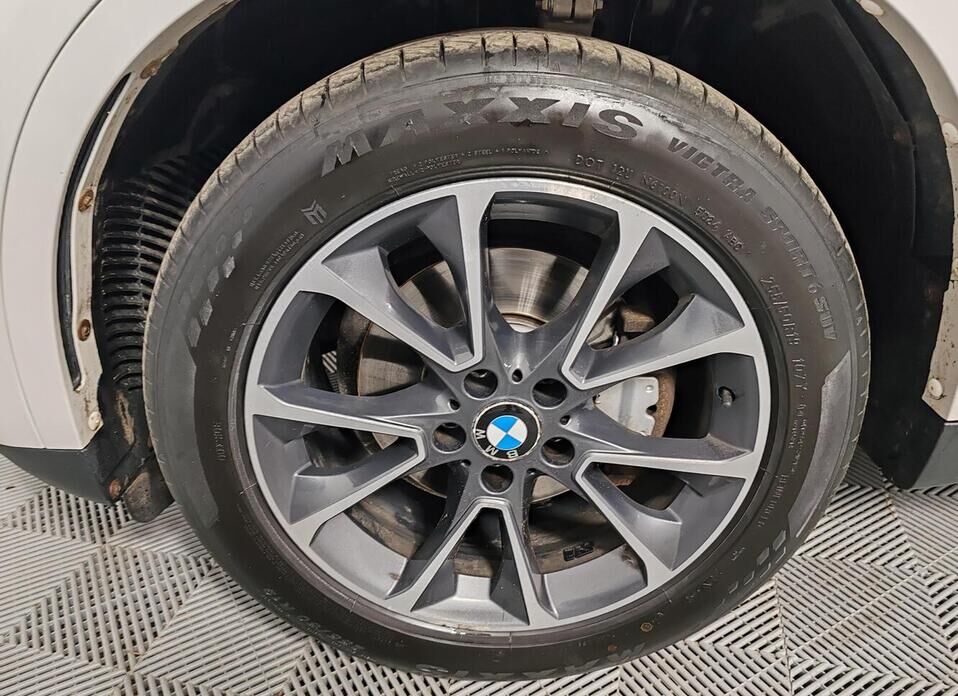BMW X5, III (F15) 35i 3.0 AT (306 л.с.) 4WD