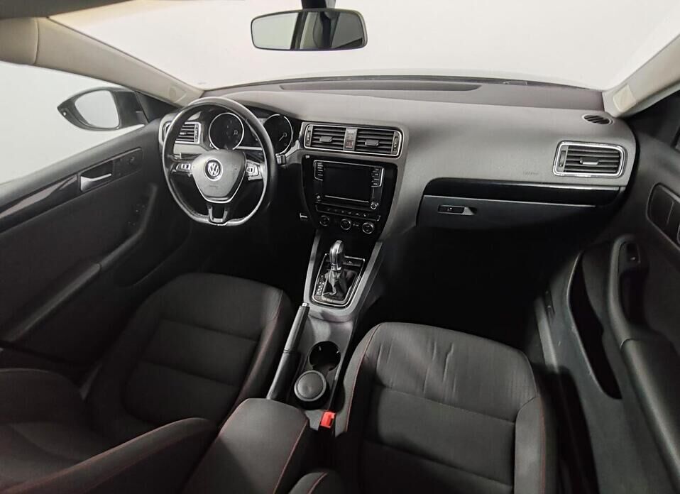 Volkswagen Jetta, VI Рестайлинг 1.4 AMT (125 л.с.)