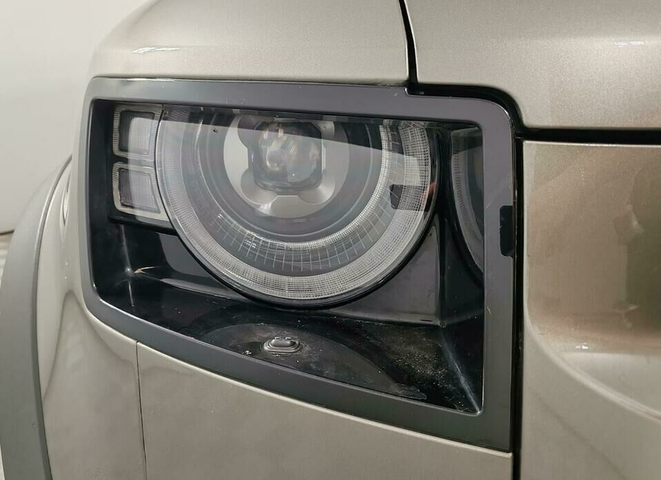 Land Rover Defender 110 2.0d AT (200 л.с.) 4WD