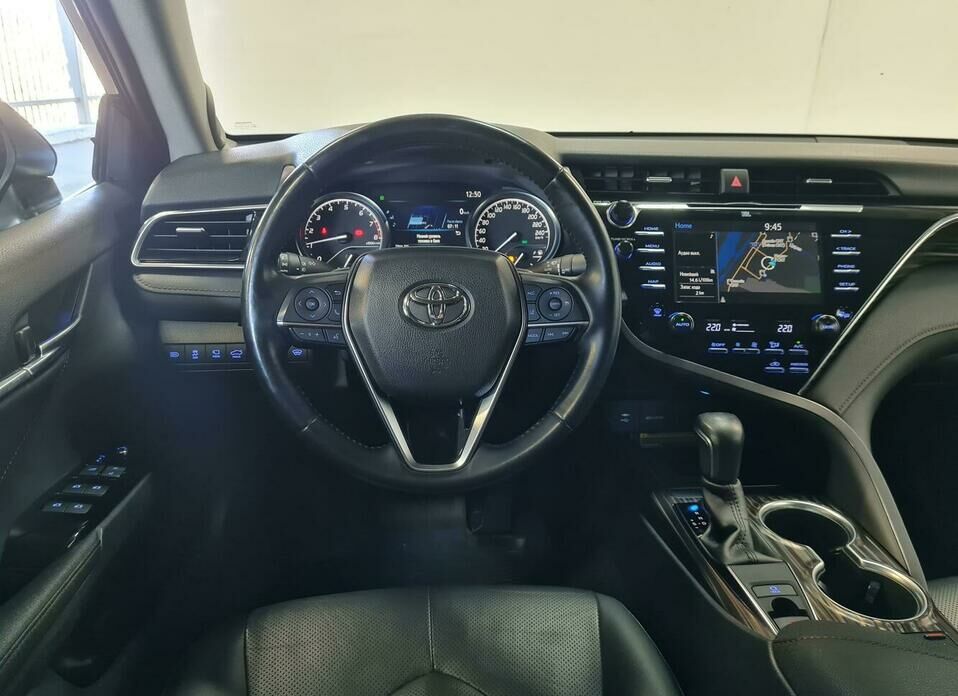 Toyota Camry 3.5 AT (249 л.с.)