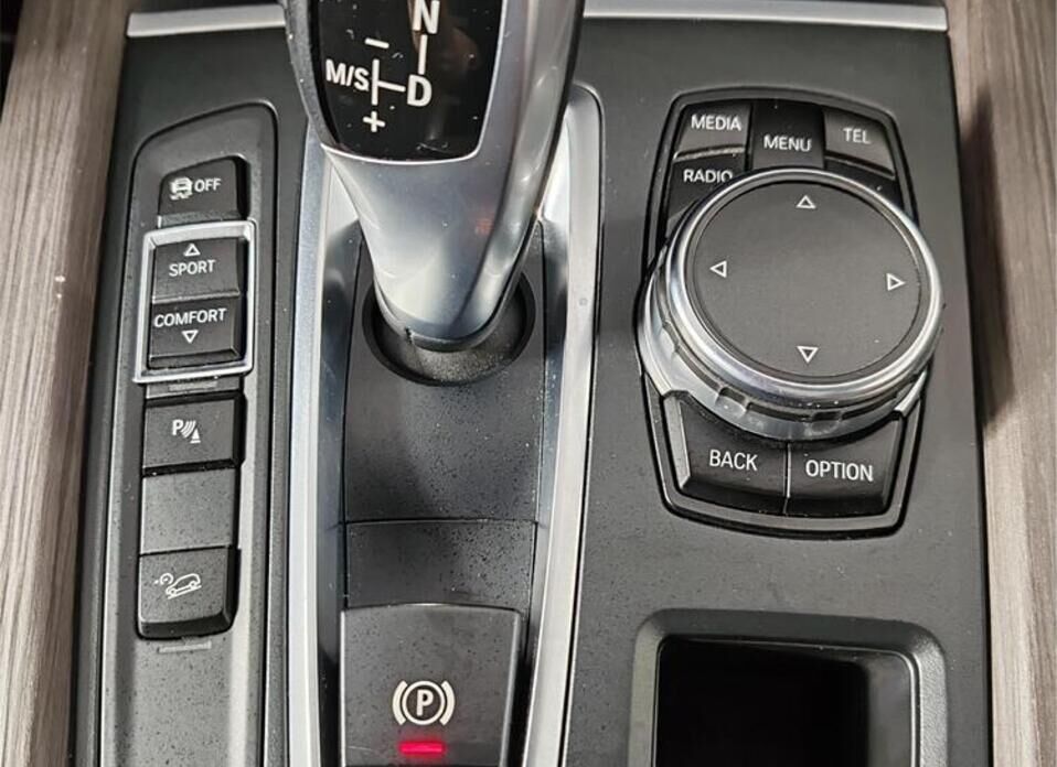 BMW X5, III (F15) 35i 3.0 AT (306 л.с.) 4WD