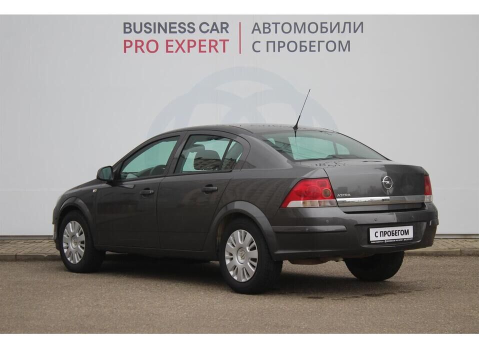 Opel Astra, H Рестайлинг 1.6 MT (115 л.с.)