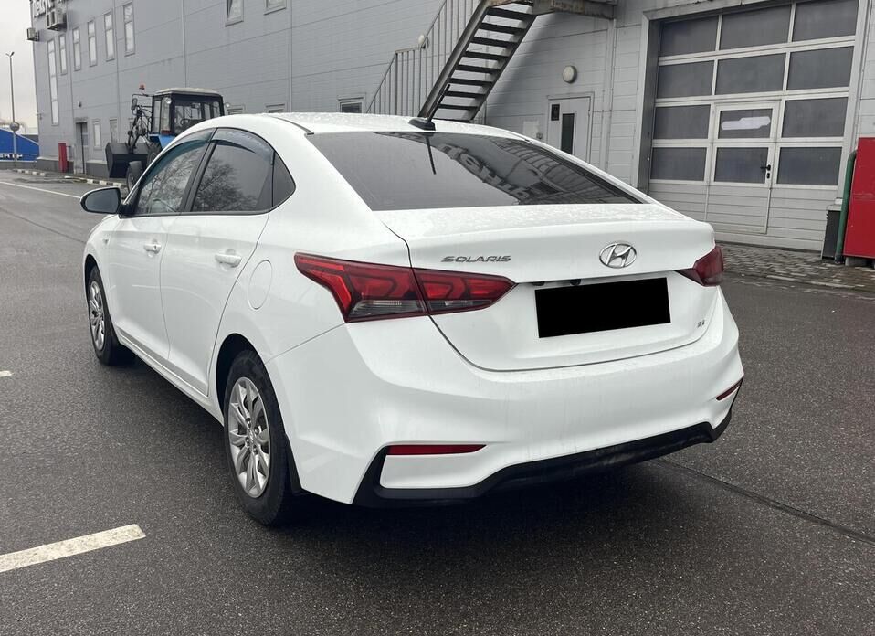 Hyundai Solaris, II 1.6 AT (123 л.с.)