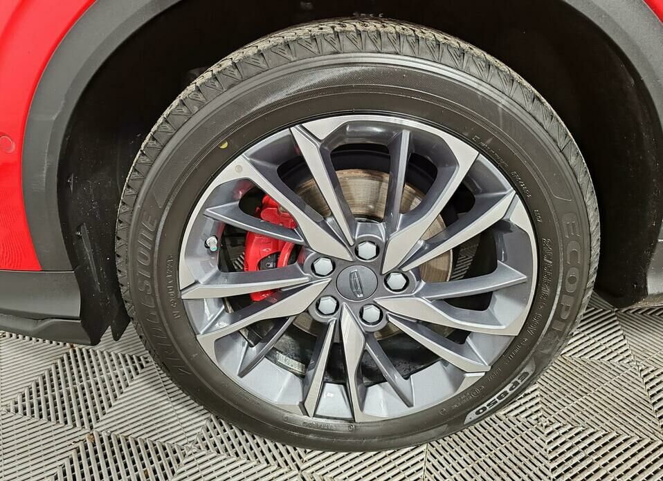 Geely Coolray 1.5 AMT (150 л.с.)