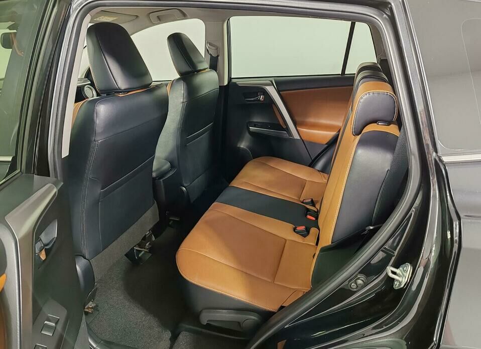 Toyota RAV4 2.5 AT (180 л.с.) 4WD