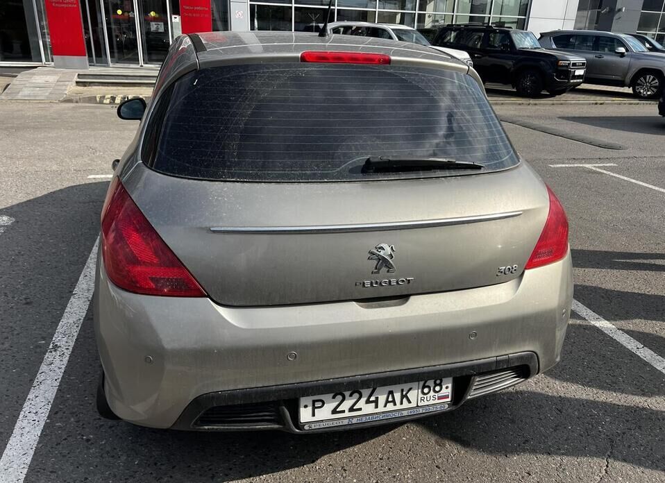 Peugeot 308 1.6 AT (120 л.с.)