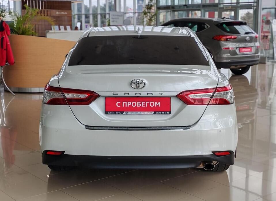 Toyota Camry, VIII (XV70) 2.5 AT (181 л.с.)