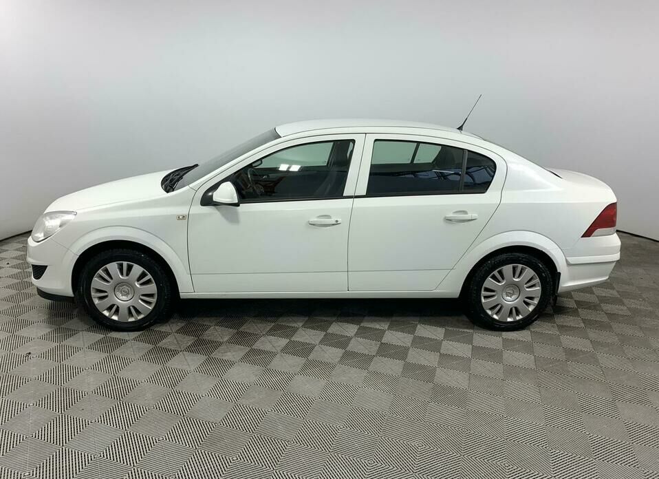 Opel Astra 1.6 MT (115 л.с.)