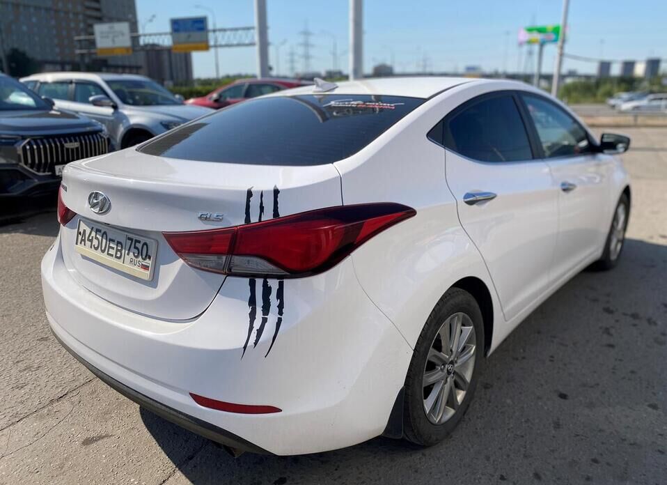Hyundai Elantra 1.8 AT (150 л.с.)