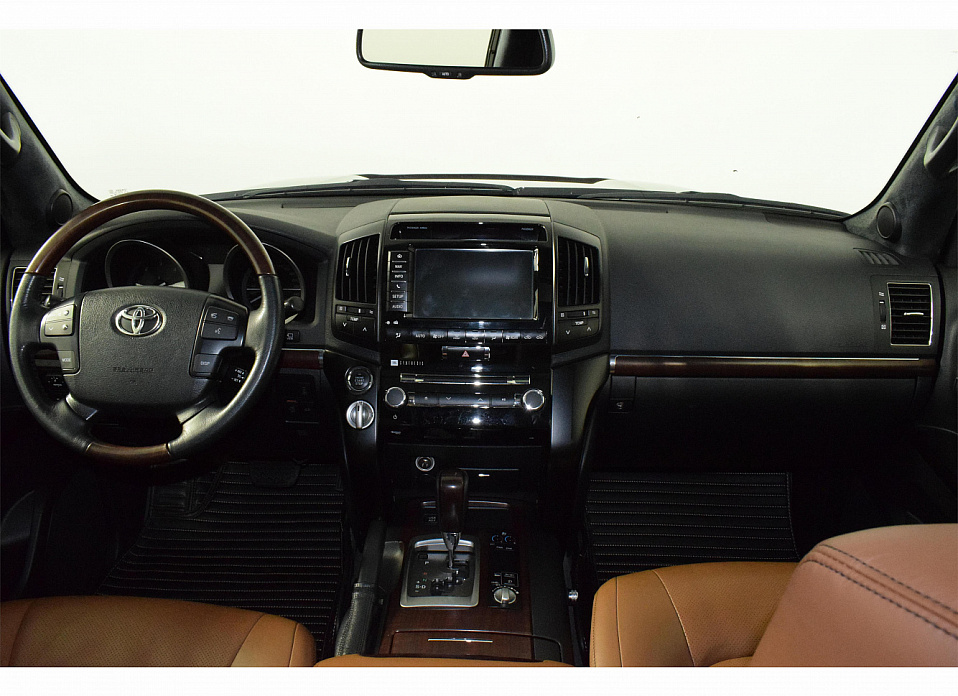 Toyota Land Cruiser, 200 Series Рестайлинг 1 4.5d AT (235 л.с.) 4WD