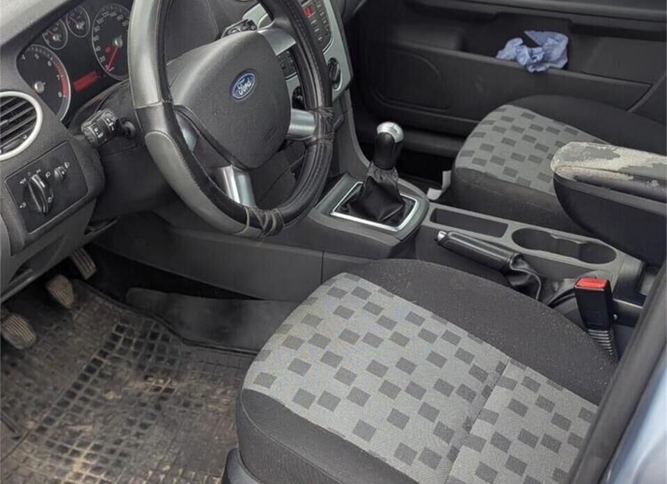 Ford Focus, II 1.6 MT (100 л.с.)