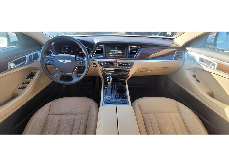 Hyundai Genesis, II 3.0 AT (249 л.с.) 4WD