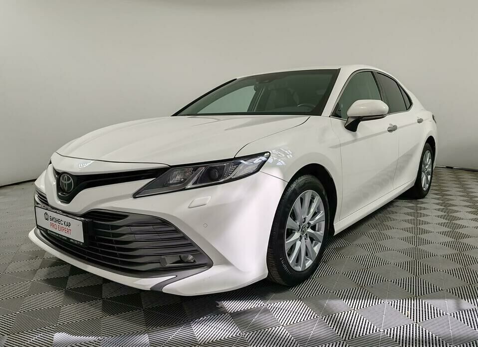 Toyota Camry 2.5 AT (181 л.с.)