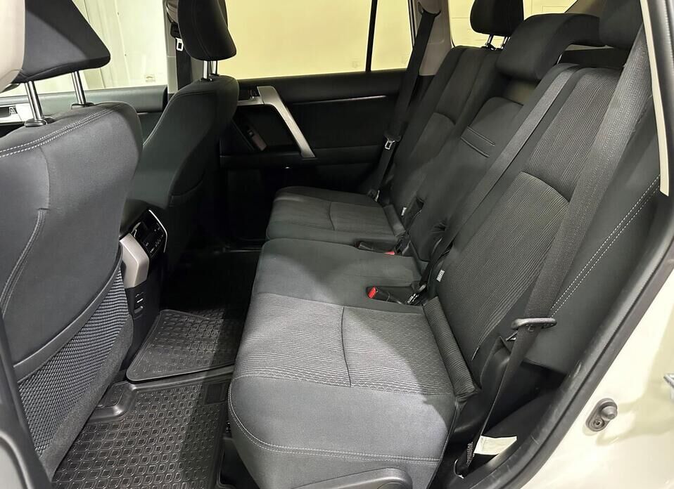 Toyota Land Cruiser Prado 4.0 AT (249 л.с.) 4WD