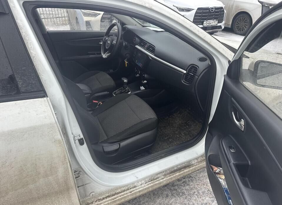 Kia Rio, IV 1.4 AT (100 л.с.)