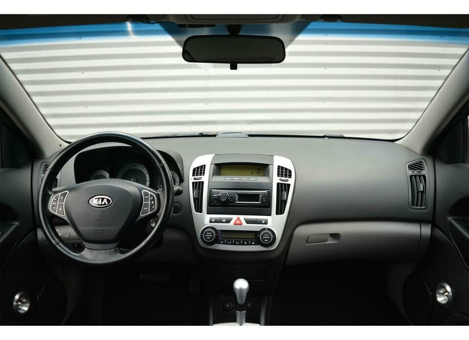 Kia Ceed 2.0 AT (143 л.с.)