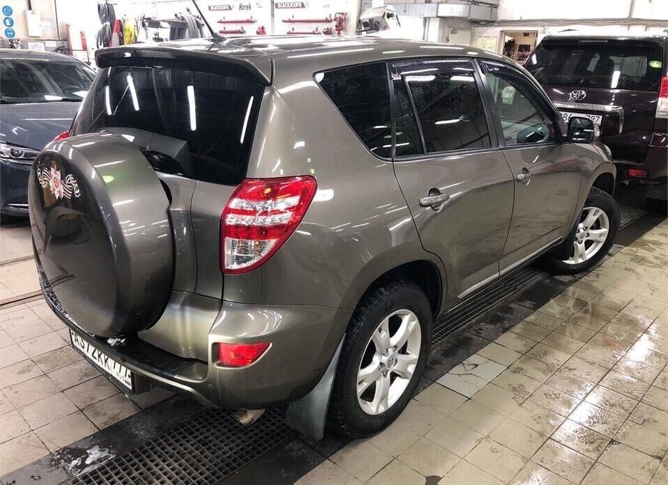 Toyota RAV4, III (XA30) Рестайлинг 2.0 CVT (158 л.с.) 4WD