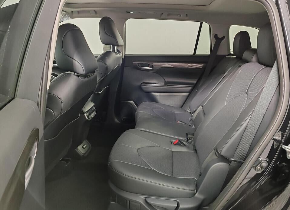 Toyota Highlander, IV (U70) 2.0 AT (248 л.с.) 4WD