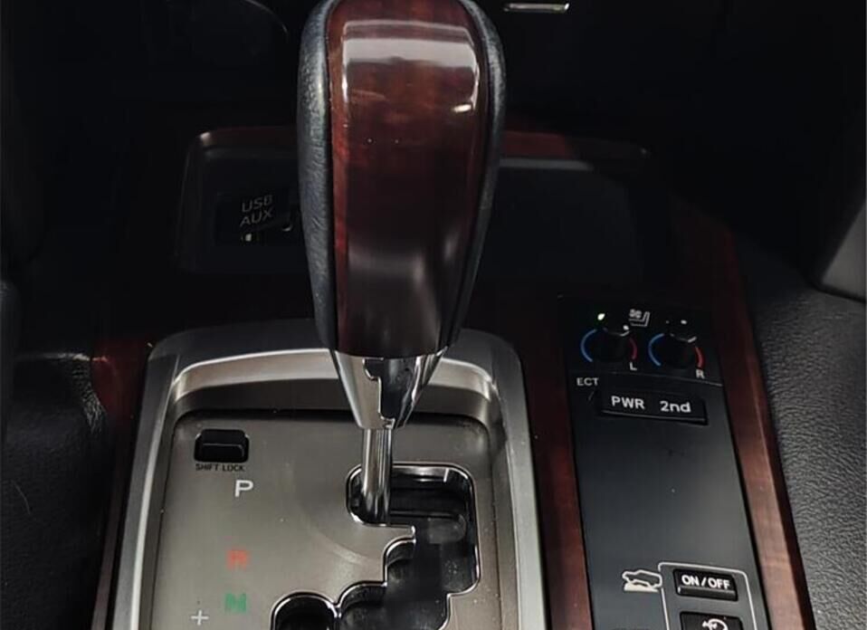 Toyota Land Cruiser, 200 Series Рестайлинг 1 4.5d AT (235 л.с.) 4WD