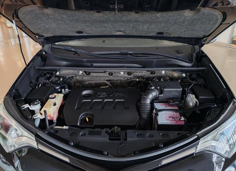 Toyota RAV4, IV (XA40) Рестайлинг 2.0 CVT (146 л.с.) 4WD