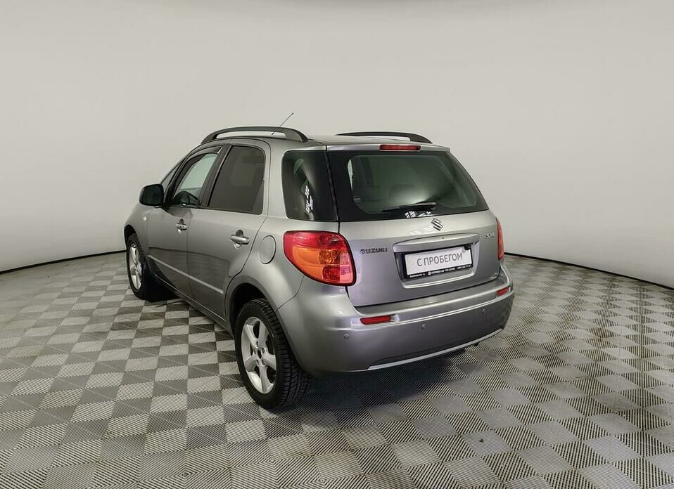 Suzuki SX4 1.6 AT (107 л.с.)